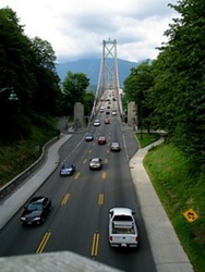 L'ingresso del Lions Gate Bridge da Stanley Park